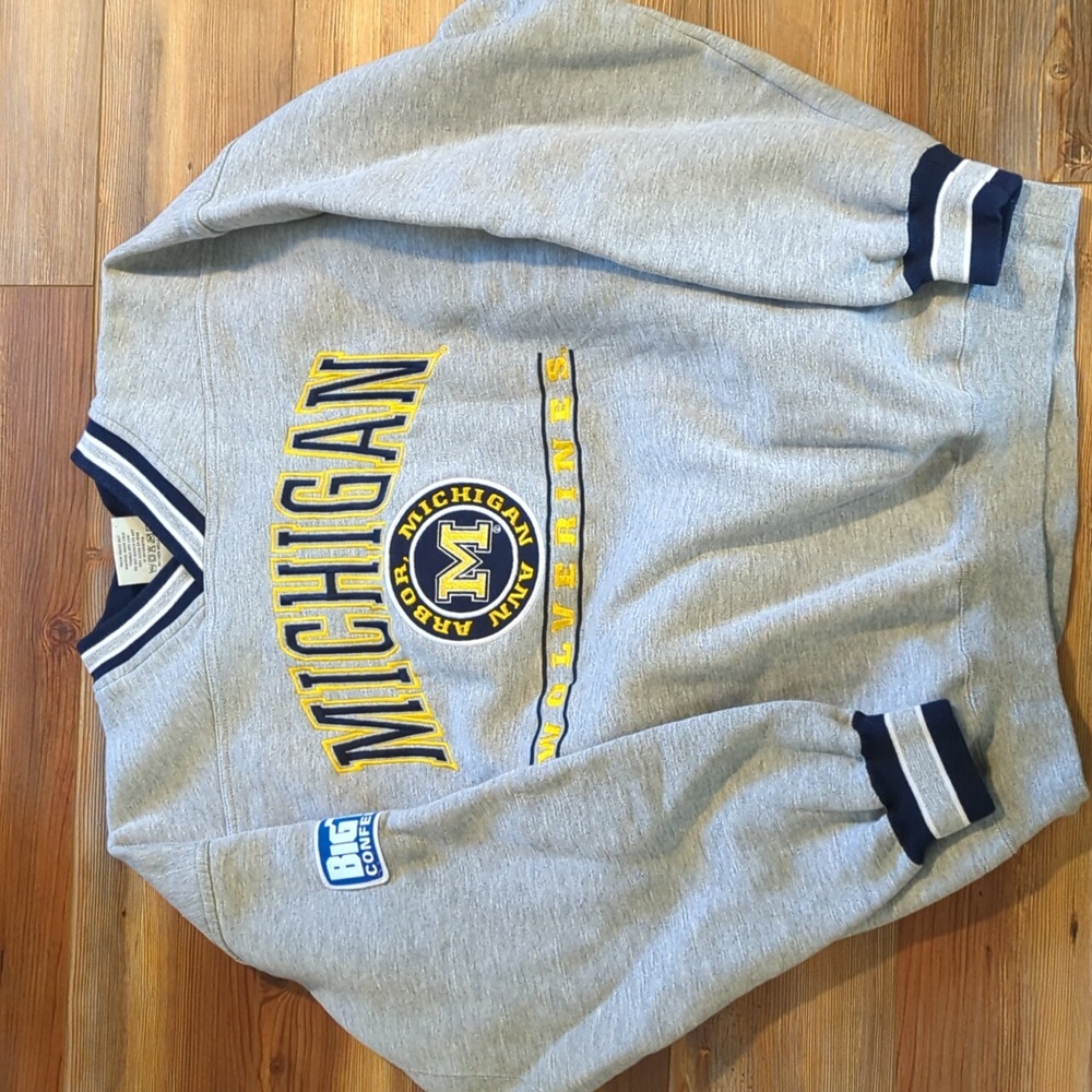Vintage Lee Sport University of Michigan Wolverines sweatshirt large
